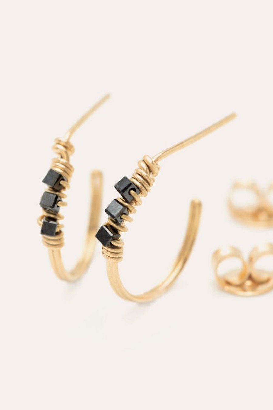 Boucles D'Oreilles YAY Paris | Mini Creoles - Diamants Noirs - Or 750